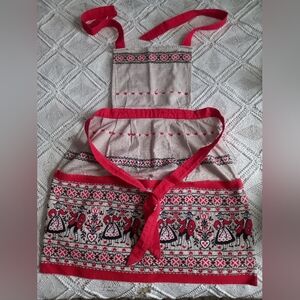 Kitsch Apron With Alpine Dancing Figures And Hearts.